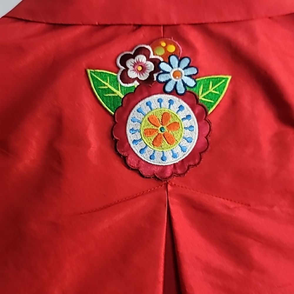 Magaschoni 100% Silk Gorgeous Red Embroidered Blazer - Picture 5 of 12